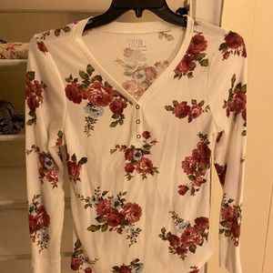 Time and Tru floral print long sleeve size Large shirt